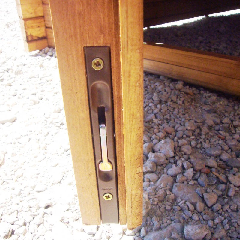 Abri En Bois Massif 16m² PRIMO 28mm Traité Teinté Marron Gardy Shelter 5 Abri En Bois Massif 16m² PRIMO 28mm Traité Teinté Marron Gardy Shelter – Image 5